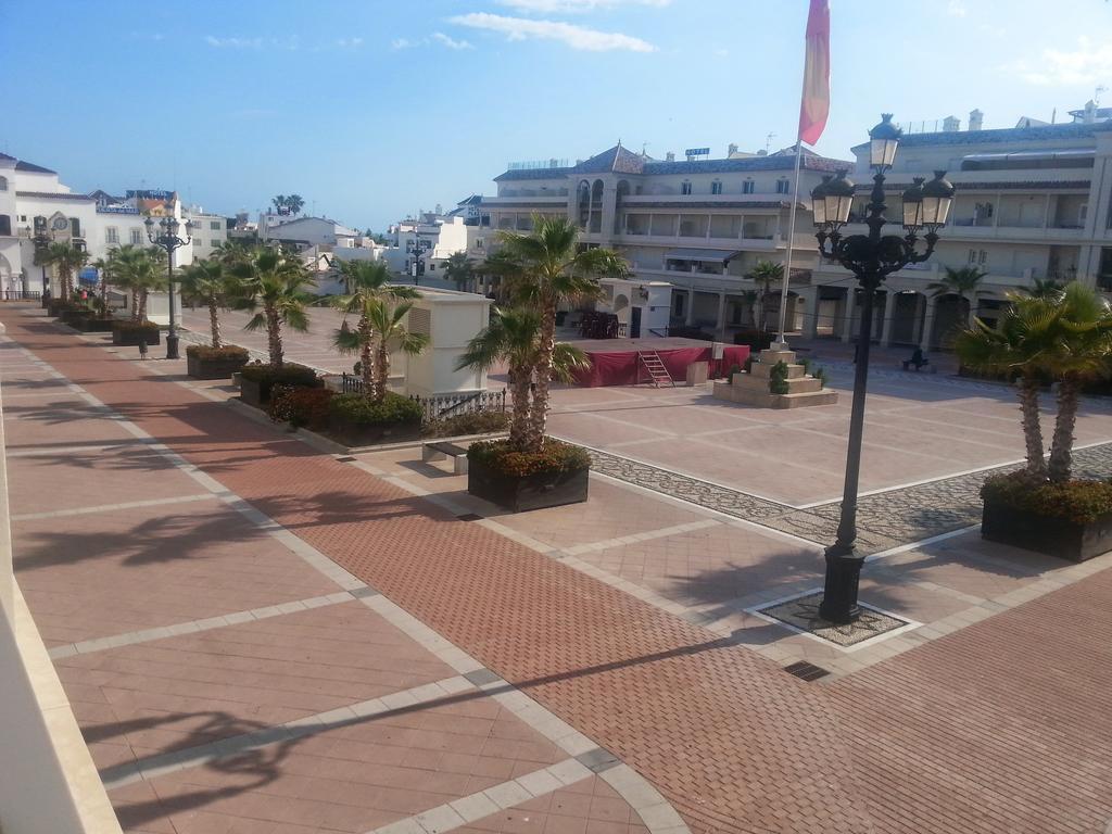 Apartamento Plaza Espana Nerja Exteriör bild